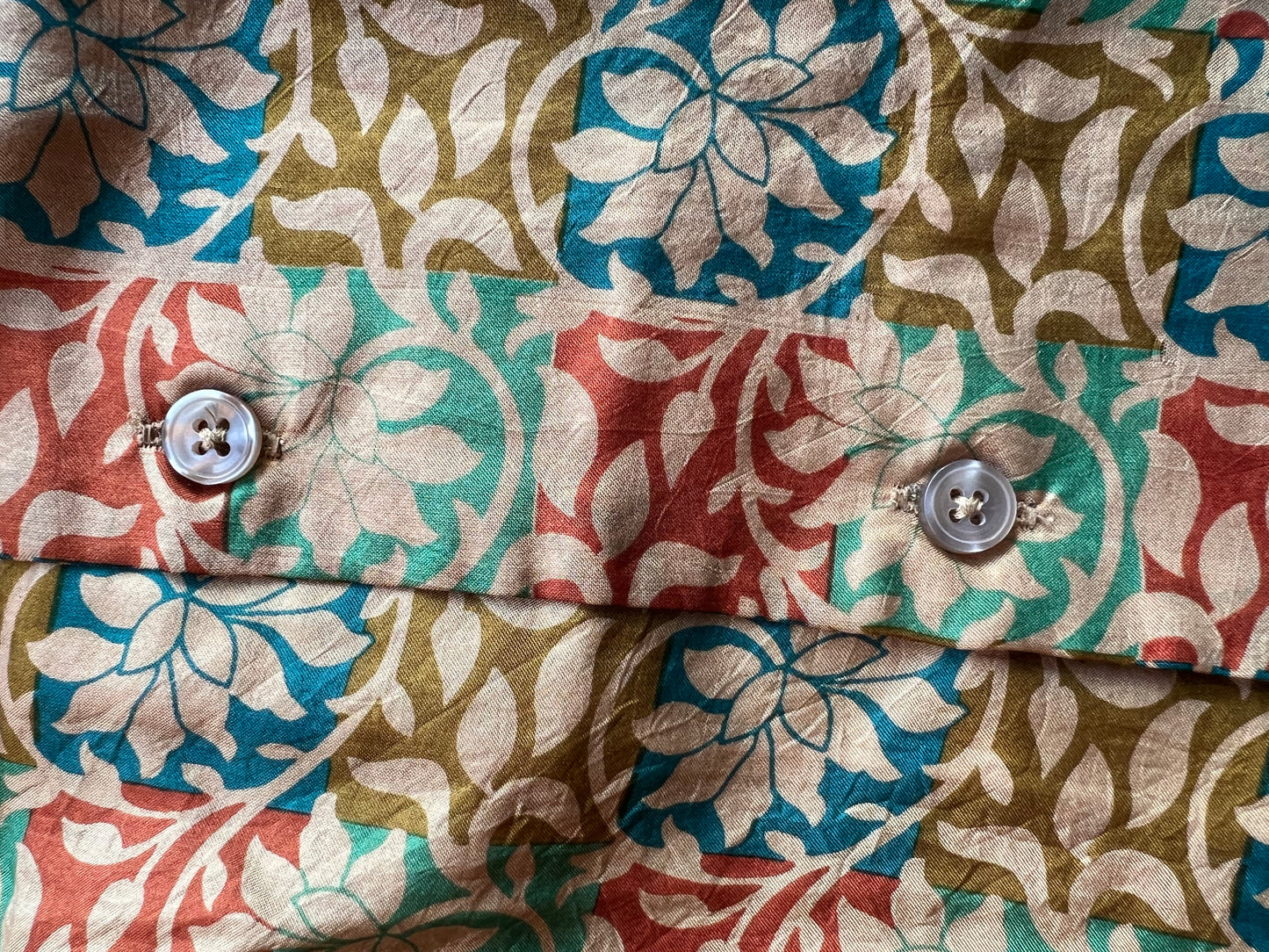 DRESS-SHIRT • 100% Silk •