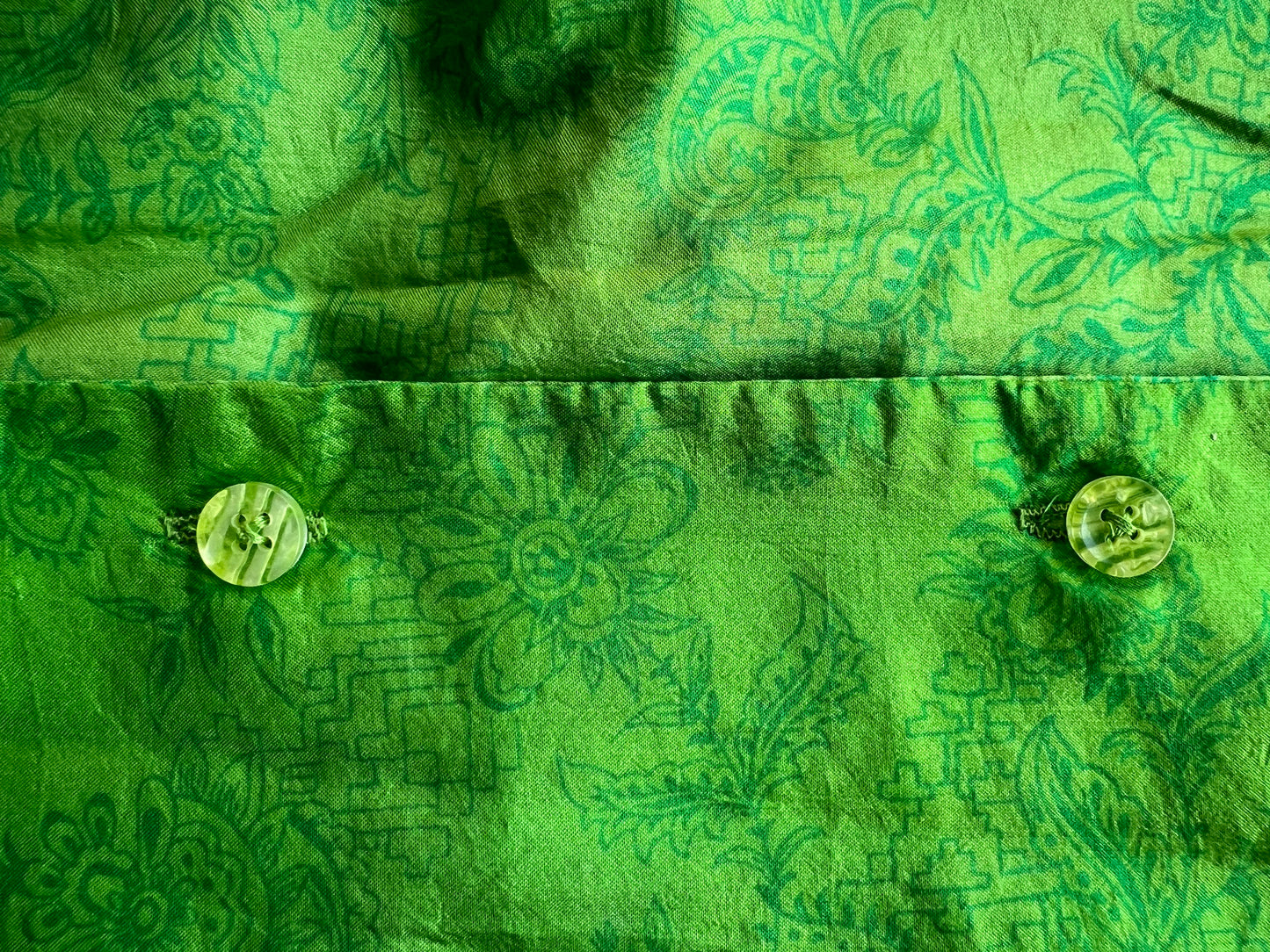 DRESS-SHIRT • 100% Silk •